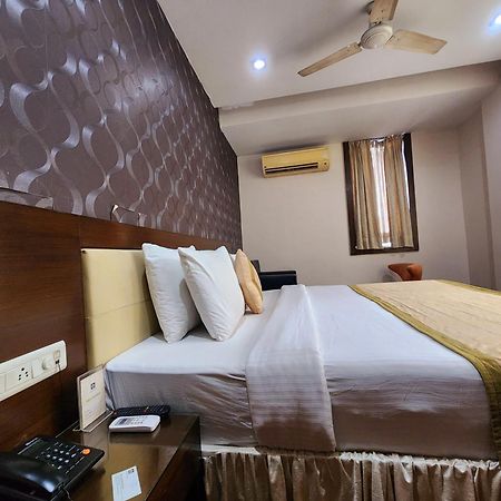 Hotel Lee International Kalküta Dış mekan fotoğraf