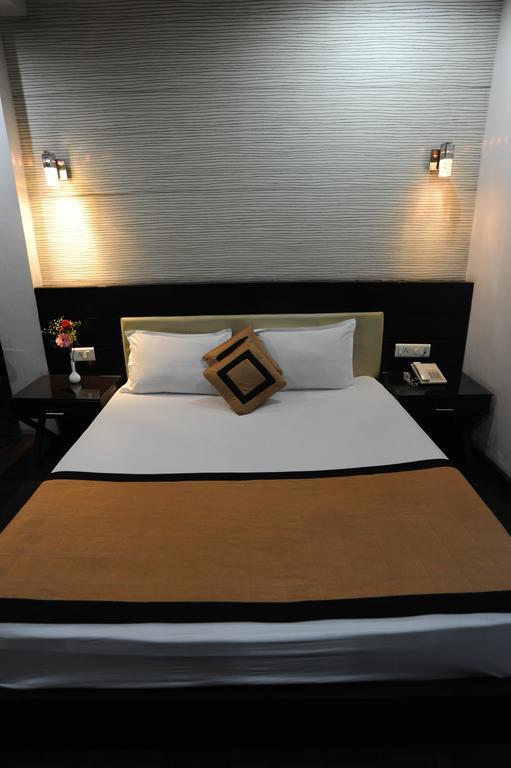Hotel Lee International Kalküta Dış mekan fotoğraf