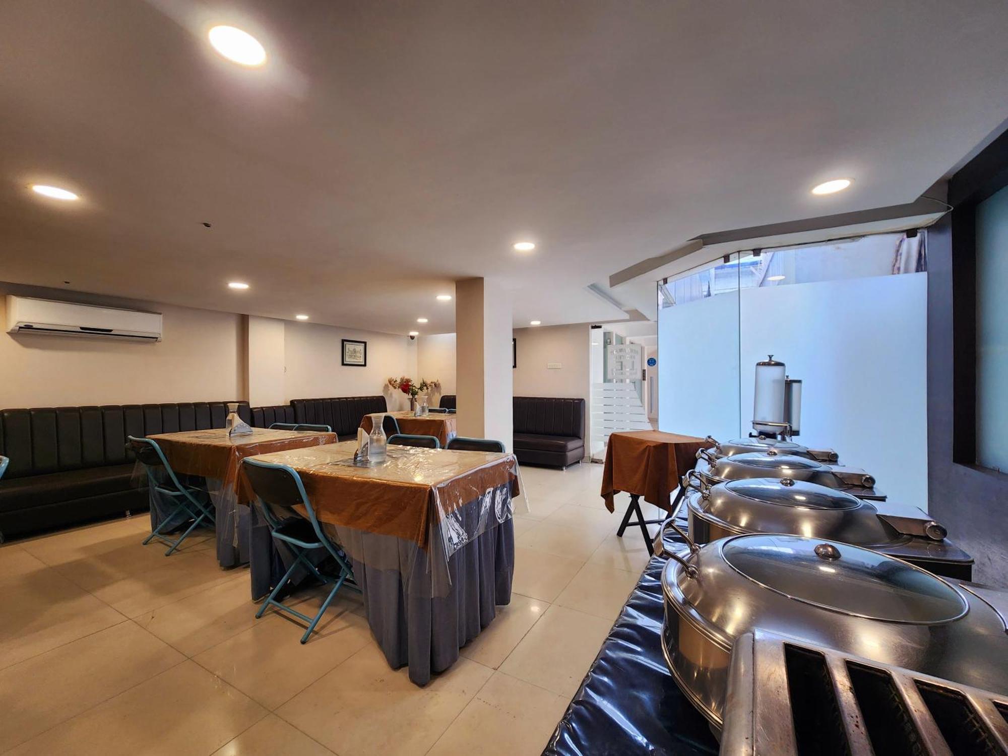 Hotel Lee International Kalküta Dış mekan fotoğraf