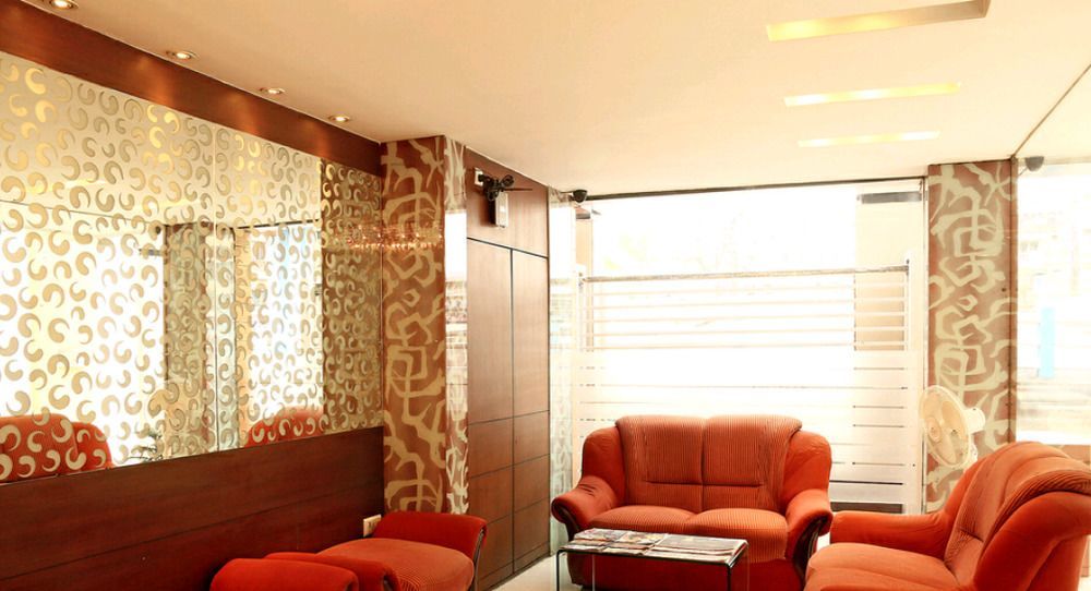 Hotel Lee International Kalküta Dış mekan fotoğraf
